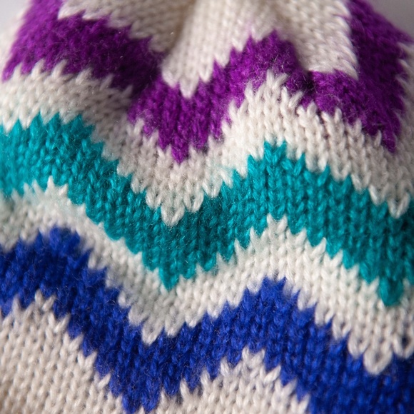 Vintage 80s Knit Winter Chevron Pattern Hat - Picture 2 of 7